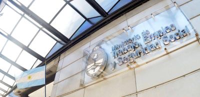 Fern�ndez pidi� austeridad pero una funcionaria de Trabajo se fue 30 d�as a Canc�n