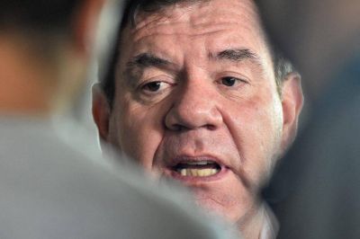 Montenegro cuida su v�nculo con la Provincia en un momento clave