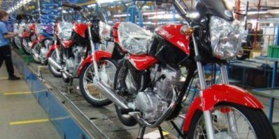 Se reanuda la producci�n en la planta de Motomel, en San Nicol�s