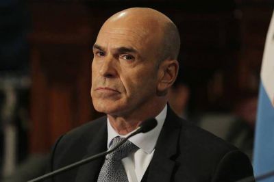 Antes de dejar el cargo, Arribas nombr� a 523 esp�as en la AFI