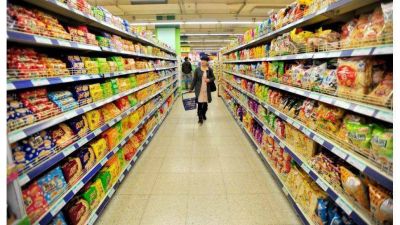 El consumo en h�per cay� m�s de 7% en 2019 y en s�per chinos lleg� a 12,7%
