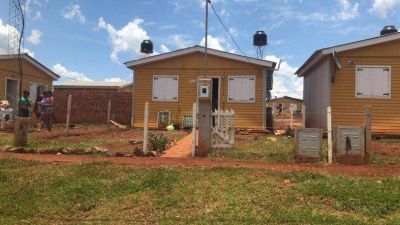 Padece discapacidad motriz y reclama al Iprodha que su casa est� inadaptada