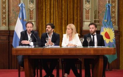 La Provincia convoc� al di�logo a los tenedores de bonos de deuda que vencen en 2021 para negociar un �alivio financiero�