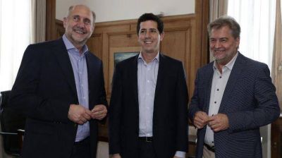 Con n�meros en rojo, los gobernadores golpean la puerta de Alberto en busca de fondos