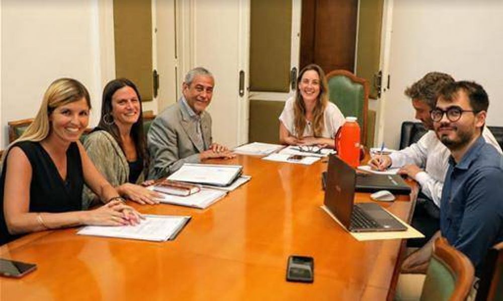 Ferraresi mantuvo un encuentro de trabajo con la responsable provincial de Educacin