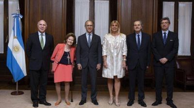 Cinco cajas clave para Alberto suman fondos por $ 100.000 millones