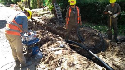 Progresa una nueva obra de agua potable en Rinc�n de Milberg