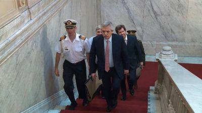 Alberto Fern�ndez cumple 30 d�as de gobierno con una agenda que privilegia la situaci�n econ�mica y la pol�tica exterior
