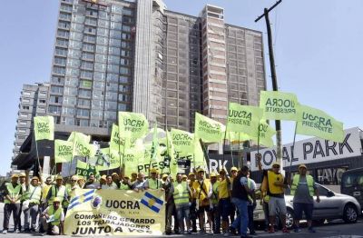 La UOCRA Mar del Plata sali� a las calles concientizando sobre la seguridad en las obras en construcci�n