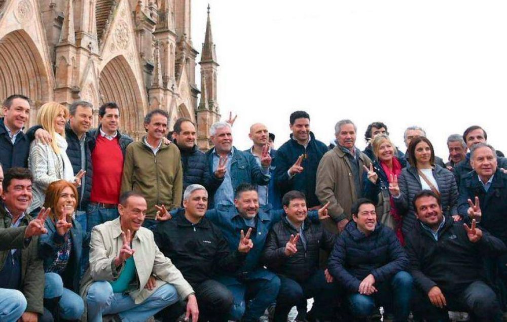 Los intendentes del Conurbano se suman a la lucha por la coparticipaci�n porte�a