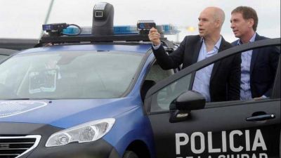La Polic�a de la Ciudad asciende a efectivos irregularmente y viola la ley de Seguridad P�blica