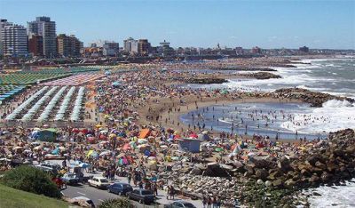 Los gabinetes de Naci�n y Provincia se reunir�n el 24 de enero en Mar del Plata, elegida como �capital alternativa�