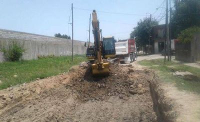 En Don Torcuato, el municipio tigrense comenz� una nueva obra de pavimentaci�n