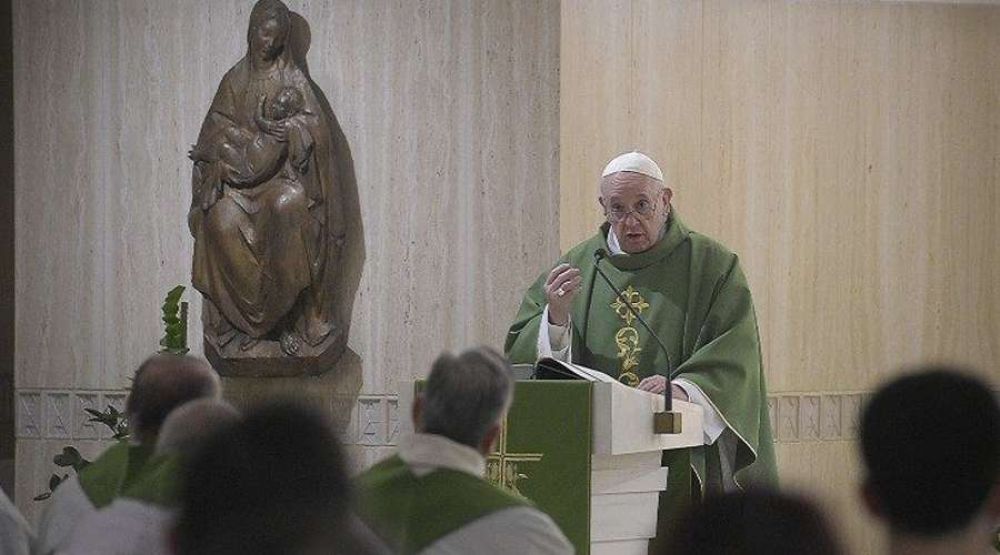 Papa Francisco: Qu mal hacen los cristianos incoherentes que no dan testimonio
