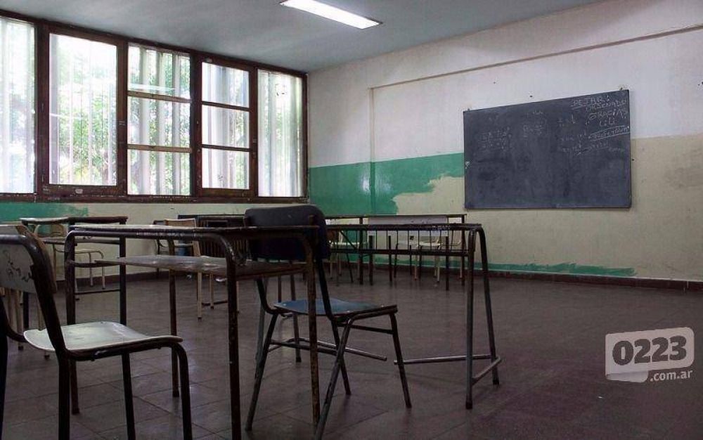 Con una inversin de $7 millones, Montenegro refuerza la compra de mobiliario para las escuelas