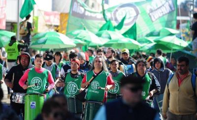Estatales rionegrinos cobrar�n el anticipo salarial de 4000 pesos en febrero
