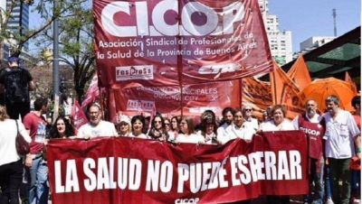 Con el eje puesto en el salario y las condiciones de trabajo, m�dicos se reunir�n con Gollan