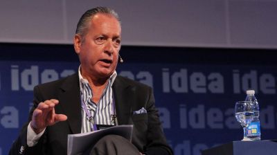 Los empresarios abren el paraguas y piden 
