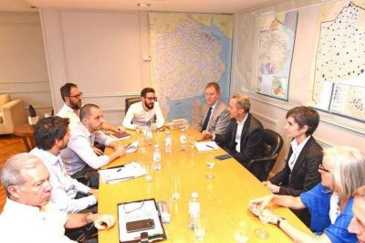 Simone volvi� a reunirse con el Banco Mundial y destac� el respaldo del organismo