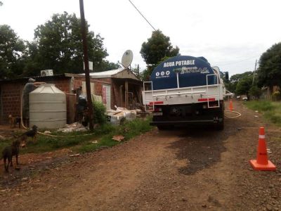 Asistieron a vecinos de la Chacra 146 que estaban sin agua desde hace cuatro d�as