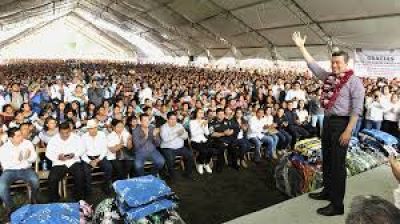 Junto con CADENA se entregan apoyos a familias vulnerables a frentes fr�os y equipo para fortalecer la seguridad en Chiapas