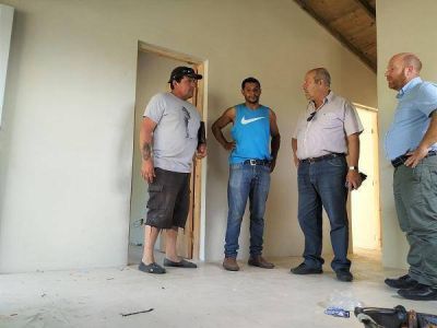 Se retomaron los trabajos para la finalizaci�n de viviendas en General Pir�n