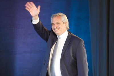 Almuerzos reservados, mucho WhatsApp y charlas con Cristina, la rutina diaria de Alberto Fern�ndez