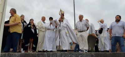 El obispo llam� a defender las fuentes de trabajo en el Puerto en el cierre de la Fiesta de los Pescadores