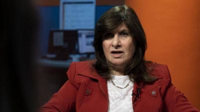 Qui�n es y c�mo piensa Batia Nemirovsky, la primera mujer candidata a presidenta en la historia de la AMIA