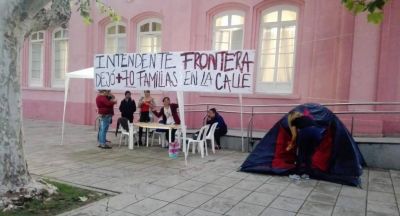 Denuncian violencia de g�nero en 60 despidos municipales en San Luis