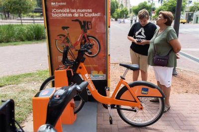 Presentan un amparo para que la Ciudad restituya las Ecobici en los barrios del sur