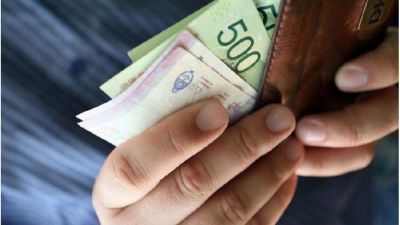 El salario real perdi� 7,5% en 2019 y acumul� una baja de 17,7% en cuatro a�os