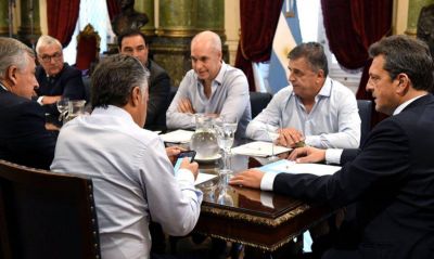 Con traje de jefe, las 48 horas de Larreta a pura rosca