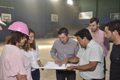 Nardini supervis� la remodelaci�n del edificio de la Direcci�n de Deportes