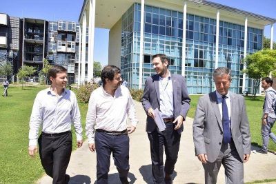 Moreira junto a Costa y Salvarezza, participaron del primer Encuentro de Producci�n, Ciencia y Tecnolog�a
