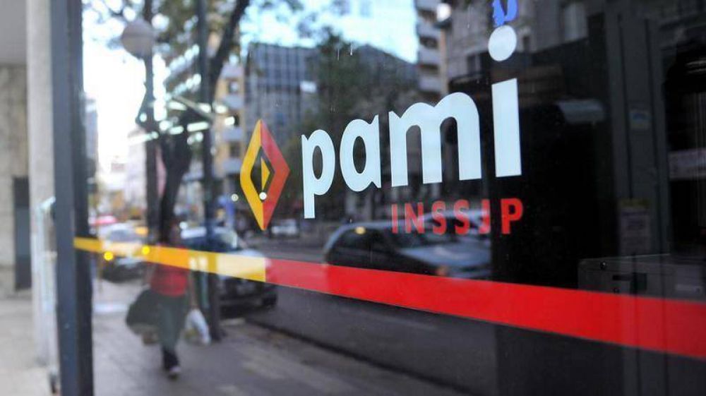 El PAMI La Plata realiza operativo de emergencia de entrega de elementos de ostoma para sus afiliados