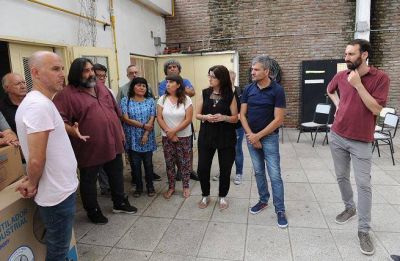 Zabaleta y Baradel recorrieron escuelas en obras en Hurlingham