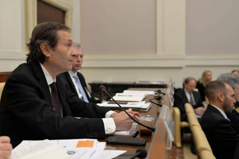Gustavo Beliz habl� desde el Vaticano y pidi� 