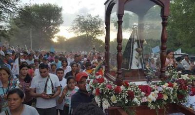 La Virgen de Huachana reuni� a cientos de fieles santiague�os y for�neos