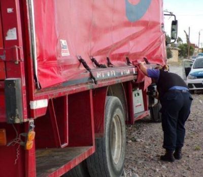 Le robaron $90.000 a un repartidor de una gaseosa en el frente de un supermercado sanjuanino