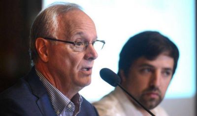 Goll�n dijo que hay que preocuparse m�s por el dengue que por el coronavirus