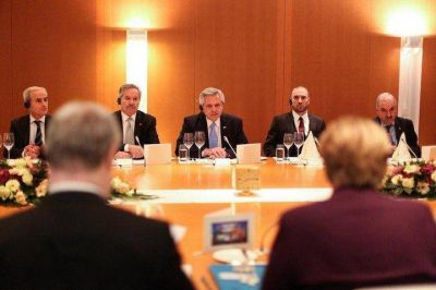 En el Gobierno dicen que ya hay avances del acuerdo por la deuda con m�s de la mitad de los bonistas