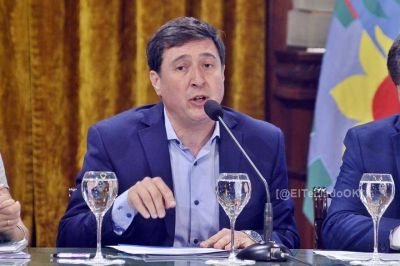 Arroyo anunci� que el lunes comenzar� la entrega de 30 mil tarjetas Alimentar en Rosario