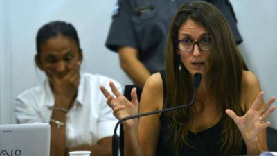 La ministra de la Mujer cruz� a Alberto y Cafiero por el aborto y los presos pol�ticos
