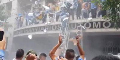 Un sector de la UTA anunci� un paro y se profundiza la interna en el gremio de choferes