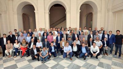 Reparto: Kicillof public� los nuevos �ndices de coparticipaci�n para los 135 distritos de la Provincia