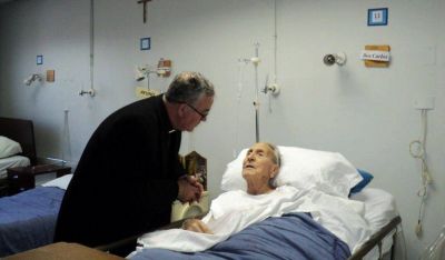 Capell�n de hospital reivindica el derecho a la asistencia religiosa: 