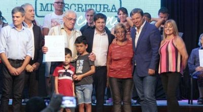 En medio de la tensi�n, Kicillof se mostr� con intendentes peronistas del Conurbano