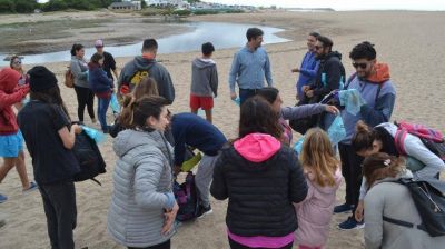Miramar realiz� una jornada de limpieza de playas