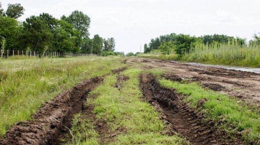 Lujn | Denuncian desvo de fondos de la reparacin de caminos rurales